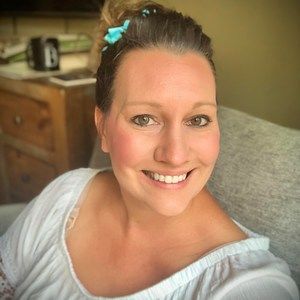 Meet your Posher, Rosalyn